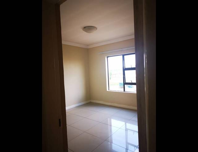 2 BEDROOM PROPERTY TO RENT IN SPRUITVIEW